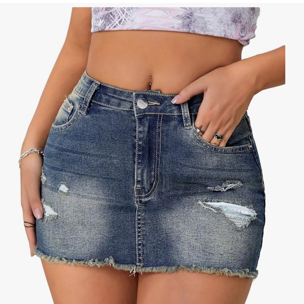 Y2K Low Waist Ripped Raw Trim Denim Bodycon Pencil Mini Skirt Medium Wash